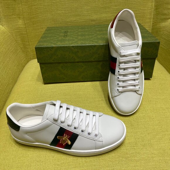 Gucci White Sneakers with Red and Green Stripes - Picture 4 of 9